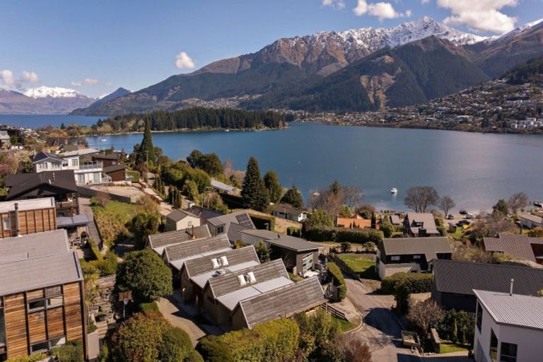 Photo of property in 556b Peninsula Road, Kelvin Heights, Queenstown, 9300