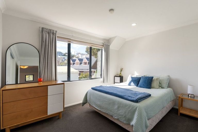Photo of property in 8a Darlington Road, Miramar, Wellington, 6022