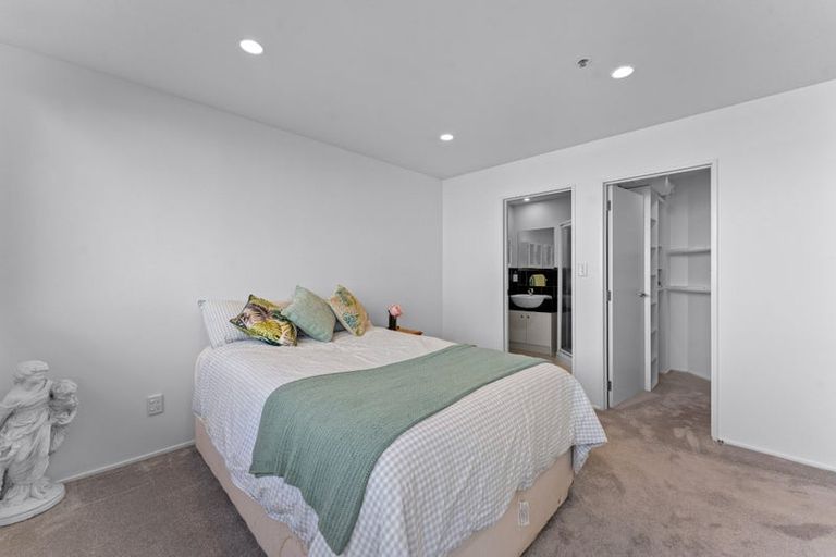 Photo of property in 4e/175 Hurstmere Road, Takapuna, Auckland, 0622