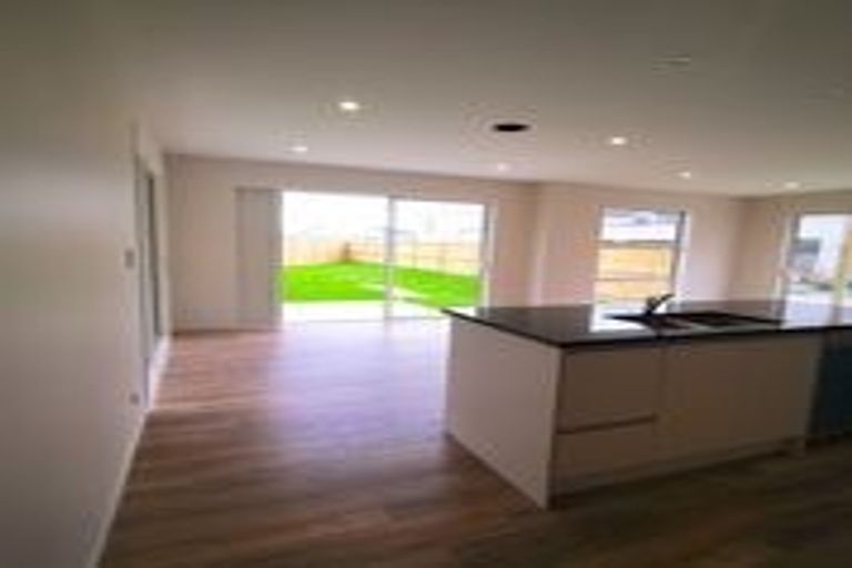 Photo of property in 17 Kapia Drive, Takanini, 2112