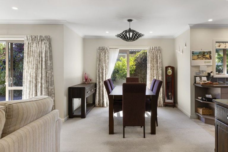 Photo of property in 1 Birchwood Lane, Hilltop, Taupo, 3330