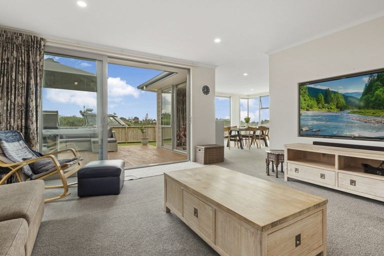 Photo of property in 12 Fleur Place, Te Puke, 3119