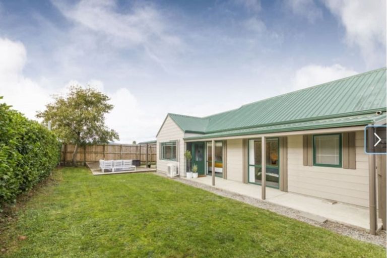 Photo of property in 102 Roberts Line, Kelvin Grove, Palmerston North, 4414