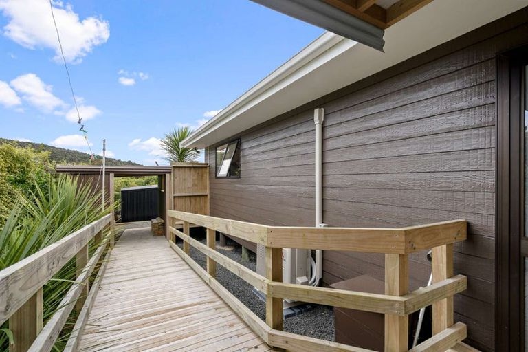 Photo of property in 2519 Papatowai Highway, Papatowai, Owaka, 9586