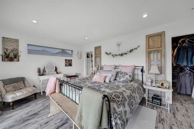 Photo of property in 2 Mercade Close, Stratford, 4332