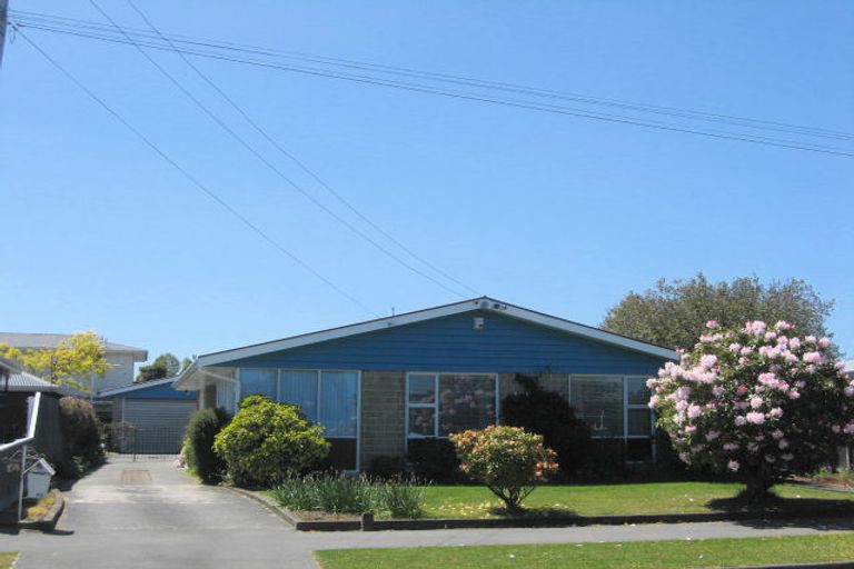 Photo of property in 8 Fairford Street, Bishopdale, Christchurch, 8053