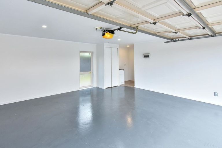 Photo of property in 32 Sheriff Place, Randwick Park, Auckland, 2105