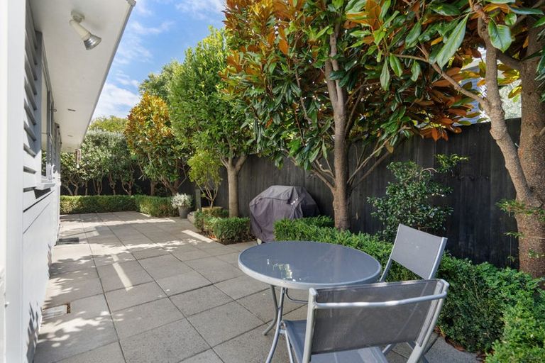 Photo of property in 55 Springfield Road, St Albans, Christchurch, 8014