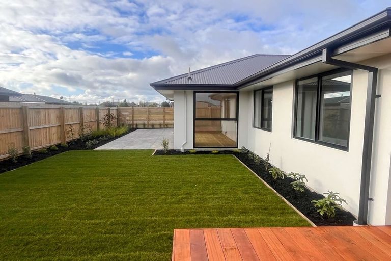 Photo of property in 35 Russell Lilley Drive, Rolleston, 7614