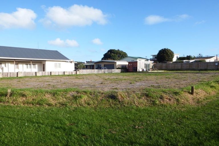 Photo of property in 2 Omanu Street, Koitiata, Wanganui, 4581