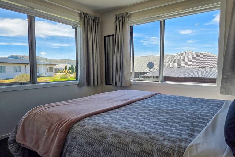 Photo of property in 33 Mistake Drive, Lake Tekapo, 7999