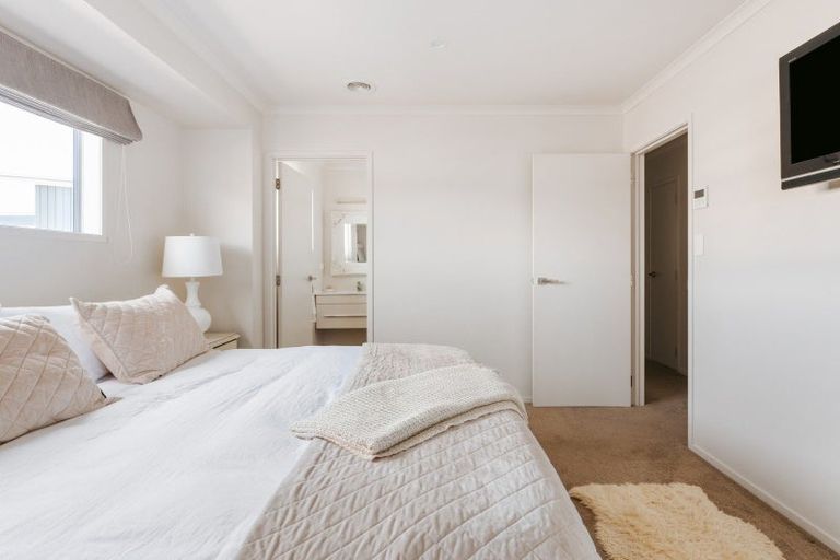 Photo of property in 25 Grove Avenue, Mount Maunganui, 3116