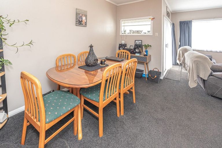 Photo of property in 27 Roberts Avenue, Aramoho, Whanganui, 4500