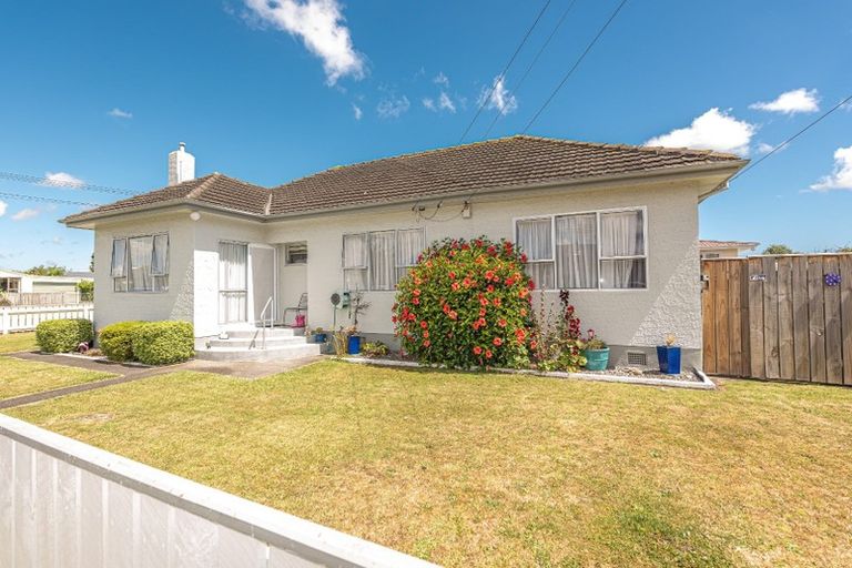Photo of property in 27 Roberts Avenue, Aramoho, Whanganui, 4500