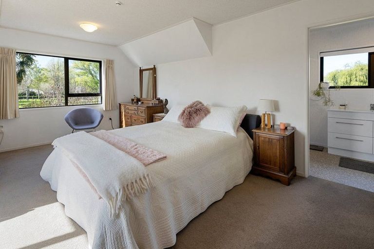 Photo of property in 166 Racecourse Road, Cambridge, 3493