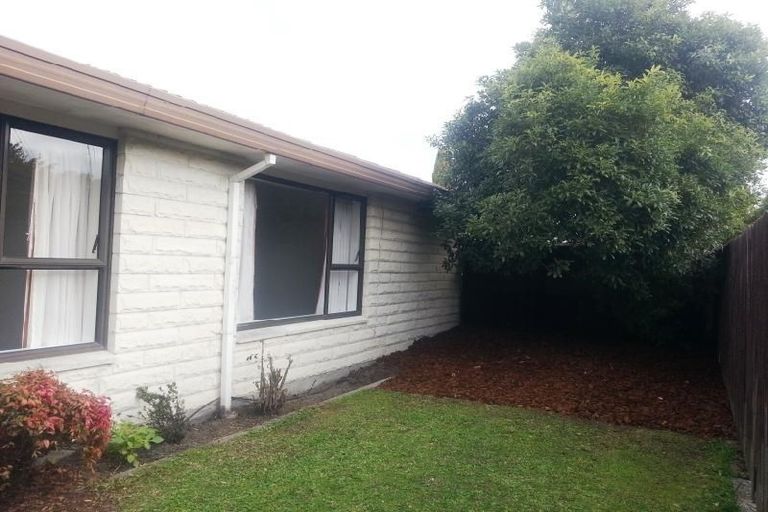 Photo of property in 2/85 Epsom Road, Sockburn, Christchurch, 8042