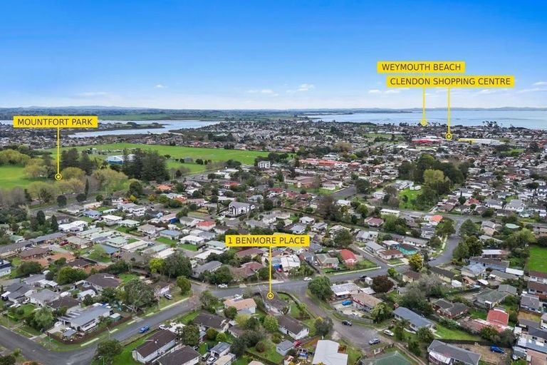 Photo of property in 1 Benmore Place, Manurewa, Auckland, 2102
