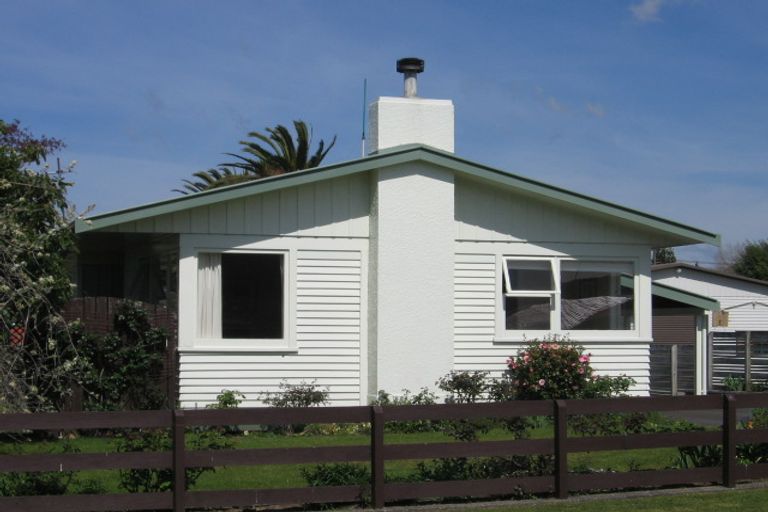 Photo of property in 24 Totaravale Street, Pukehangi, Rotorua, 3015