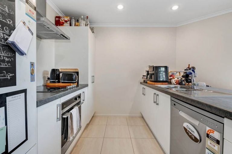 Photo of property in 1 Puarangi Lane, Stanmore Bay, Whangaparaoa, 0932