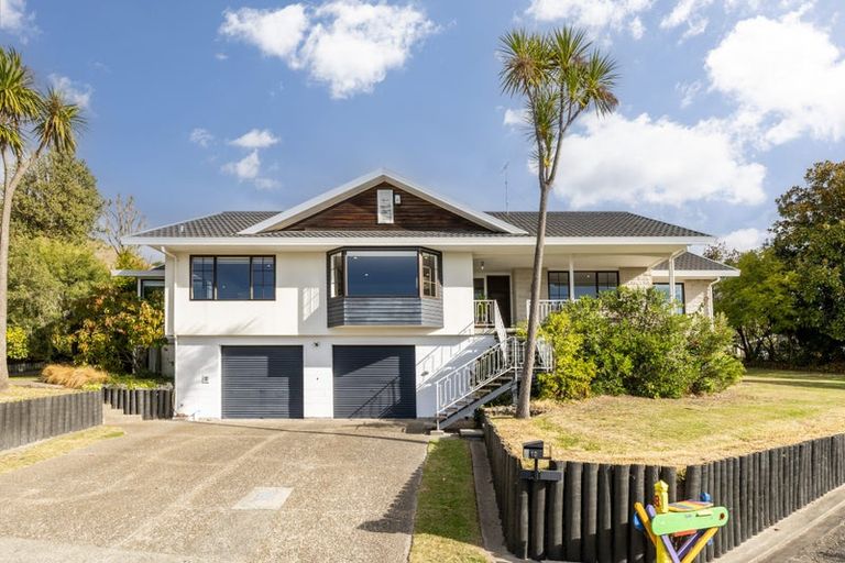 Photo of property in 10 Ritchie Place, Havelock North, 4130