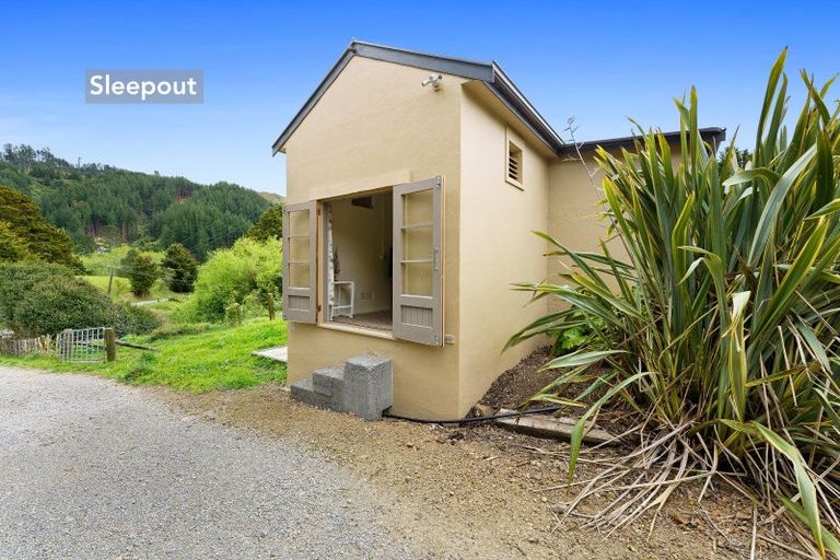 Photo of property in 122 Mickell Road, Hautere, Otaki, 5582