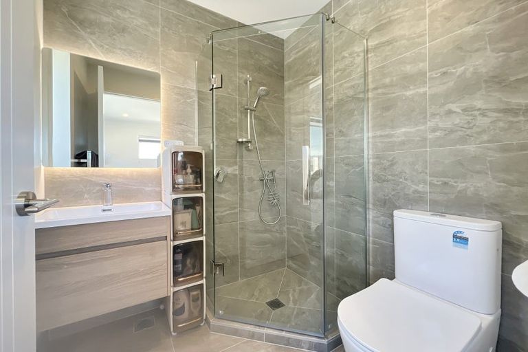 Photo of property in 1 Irwin Lane, Windsor Park, 0632