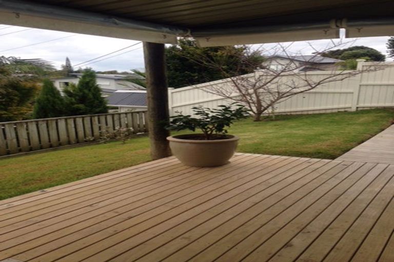 Photo of property in 1/2 Merwood Lane, Devonport, Auckland, 0624