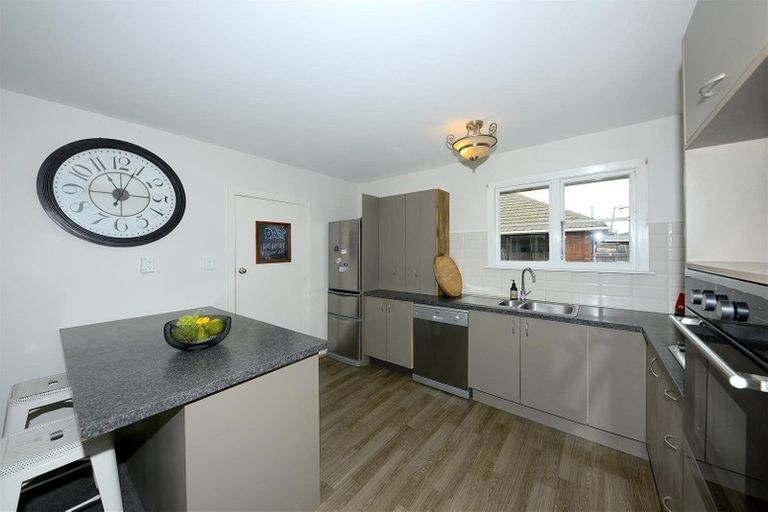 Photo of property in 9 Newport Street, Avondale, Christchurch, 8061