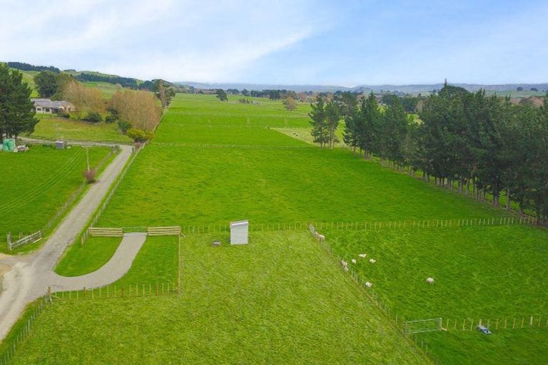 Photo of property in 48 Riccarton Road, Pahiatua, 4910