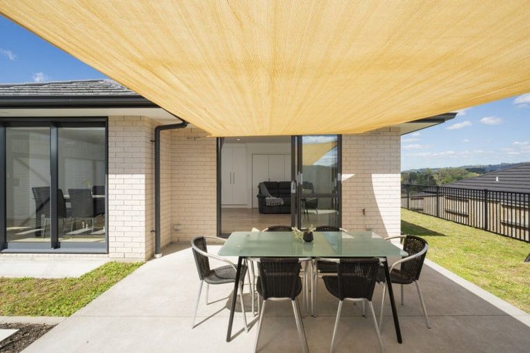 Photo of property in 4 Oyster Place, Omokoroa, 3114