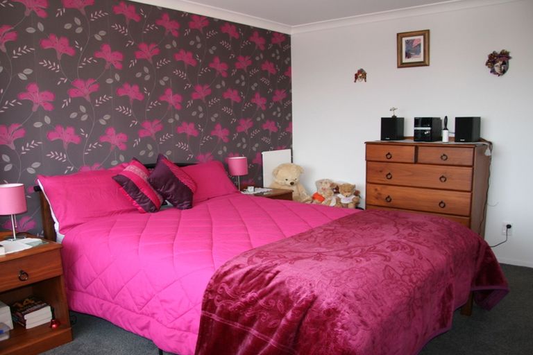 Photo of property in 18 Rata Avenue, Huntly, 3700