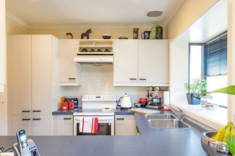 Photo of property in 330 Marine Parade, New Brighton, Christchurch, 8061