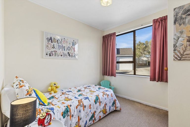 Photo of property in 101 Beazley Avenue, Paparangi, Wellington, 6037