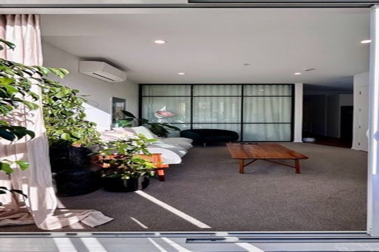 Photo of property in 1817a Great North Road, Avondale, Auckland, 1026