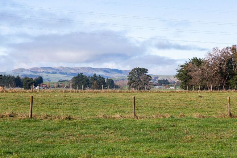 Photo of property in 128 Waihakeke Road, Waihakeke, Carterton, 5792