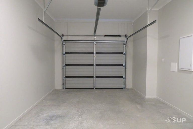 Photo of property in 10 Kauri Amber Road, Westgate, Auckland, 0614