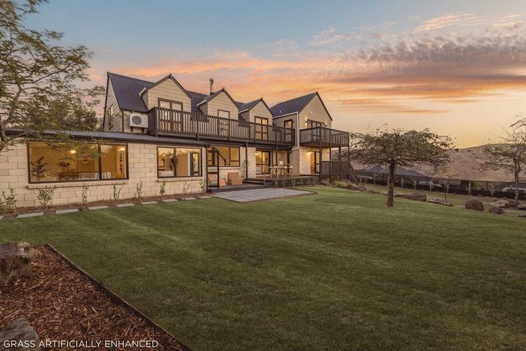 Photo of property in 240 Major Hornbrook Road, Mount Pleasant, Christchurch, 8081