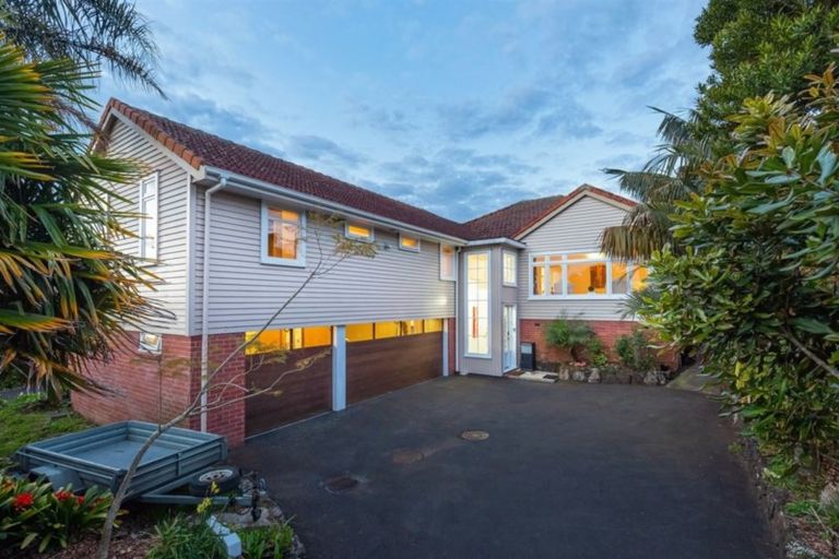 Photo of property in 12 Richardson Road, Mount Albert, Auckland, 1025