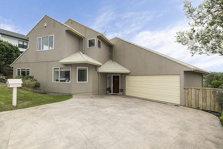 Photo of property in 24 Waverton Terrace, Churton Park, Wellington, 6037