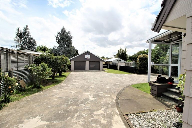 Photo of property in 11 Ross Street, Woodville, 4920