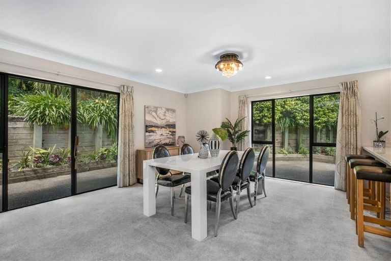 Photo of property in 8 Gillard Place, Eastern Beach, Auckland, 2012