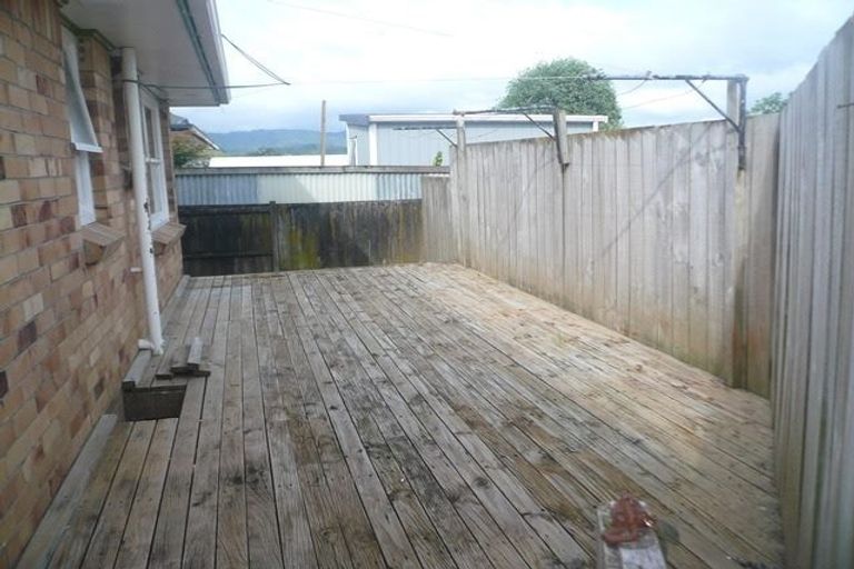 Photo of property in 113 Henderson Valley Road, Henderson, Auckland, 0612