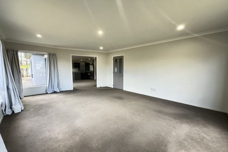 Photo of property in 66 Te Puia Drive, Aotea, Porirua, 5024