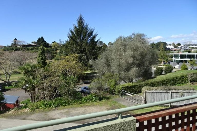 Photo of property in 38c Sutherland Road, Brookfield, Tauranga, 3110