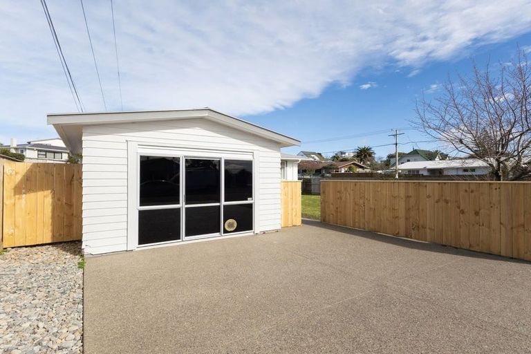 Photo of property in 42 Donovan Road, Paraparaumu Beach, Paraparaumu, 5032