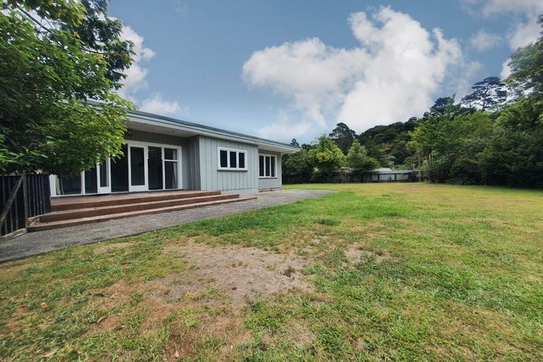 Photo of property in 54 Woodside Road, Massey, Auckland, 0614