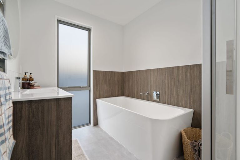 Photo of property in 27 Finstock Way, Rolleston, 7614