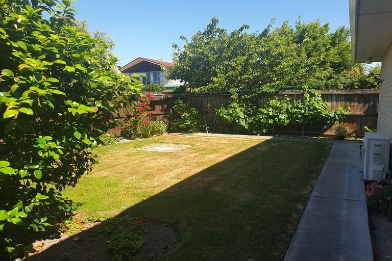 Photo of property in 2/34 Brogar Place, Casebrook, Christchurch, 8051