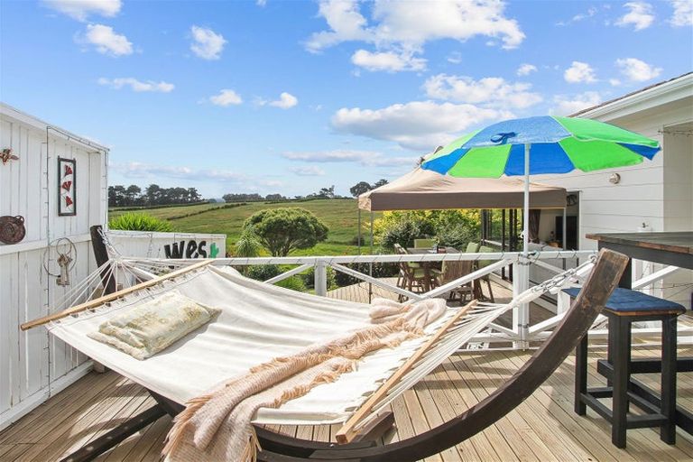 Photo of property in 48 Wharf Road, Clarks Beach, Pukekohe, 2679