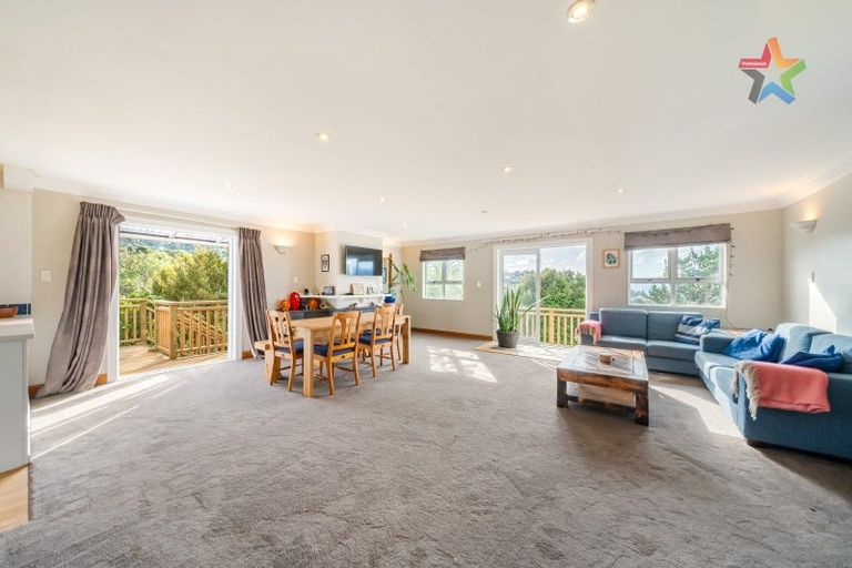 Photo of property in 94 Normandale Road, Normandale, Lower Hutt, 5010